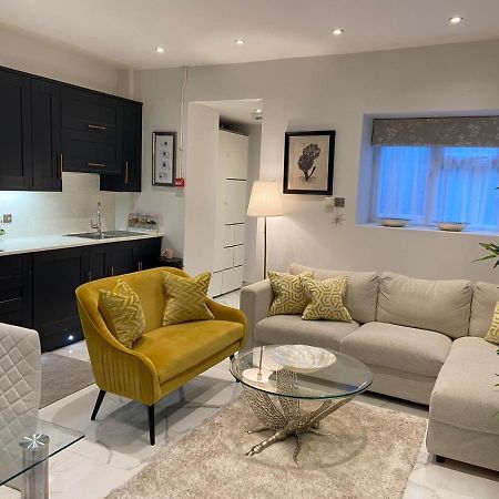 Elegant 2 Bed Flat In Chiswick Londres Exterior foto