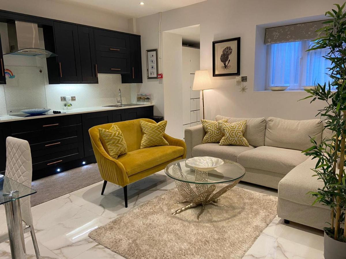 Elegant 2 Bed Flat In Chiswick Londres Exterior foto